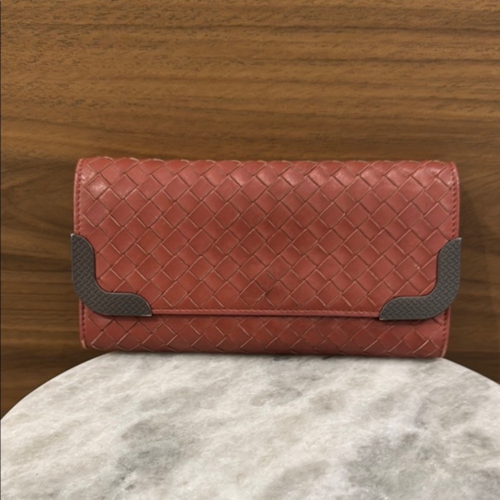 Bottega Veneta wallet